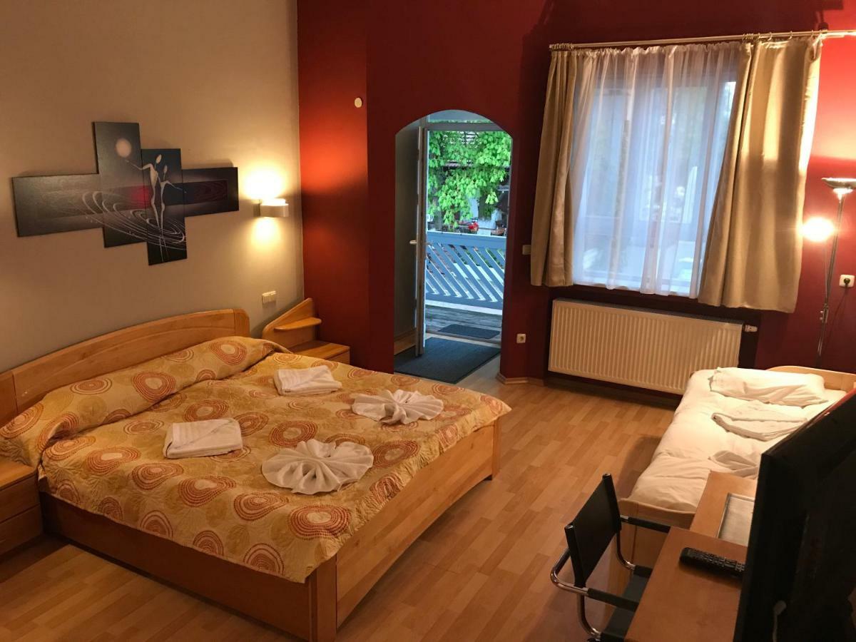 Hotel Korfu Geiselhoring Exteriör bild