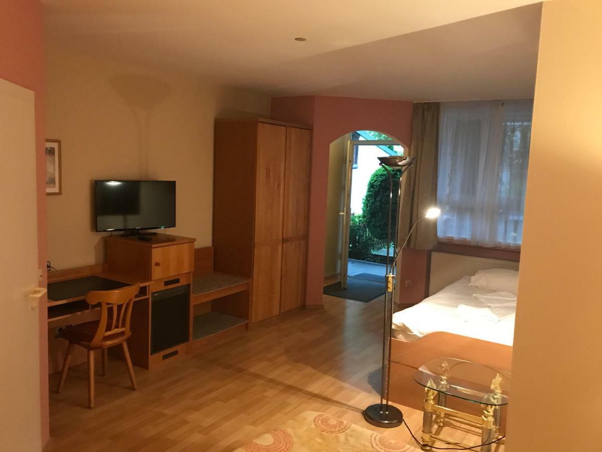 Hotel Korfu Geiselhoring Exteriör bild